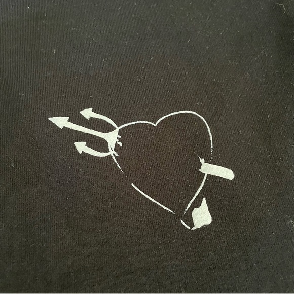 Boys Lie Read Me Cut Off Sweat Shorts Black Size Small - Picture 9 of 9